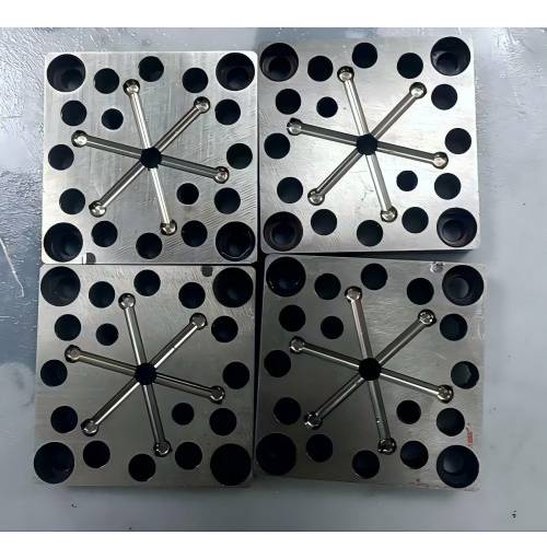 Mold cavity for injection molding manufacturers