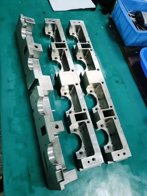 High-precision injection upper mould factory