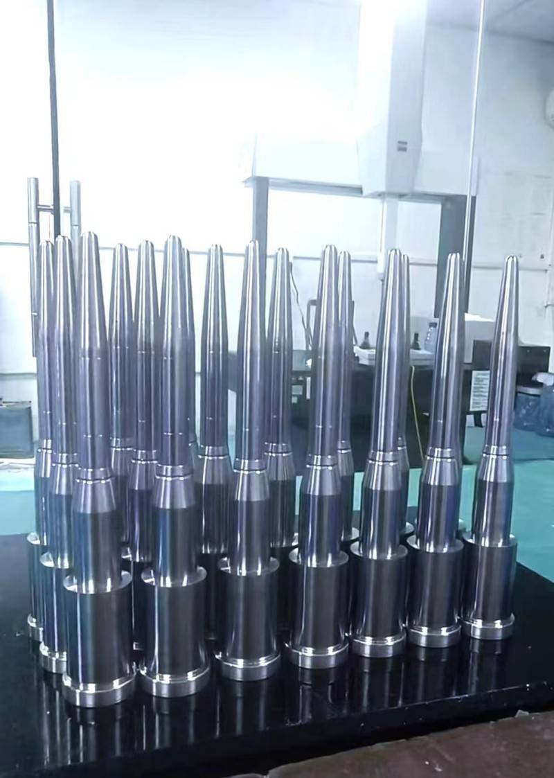 high precision mold components.jpg