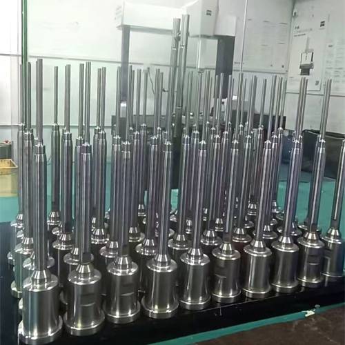 Syringe hot runner mold core fittings manufacturers